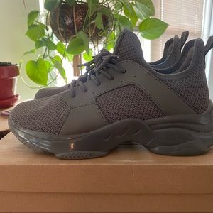 Steve Madden Grey Women’s Sneaker